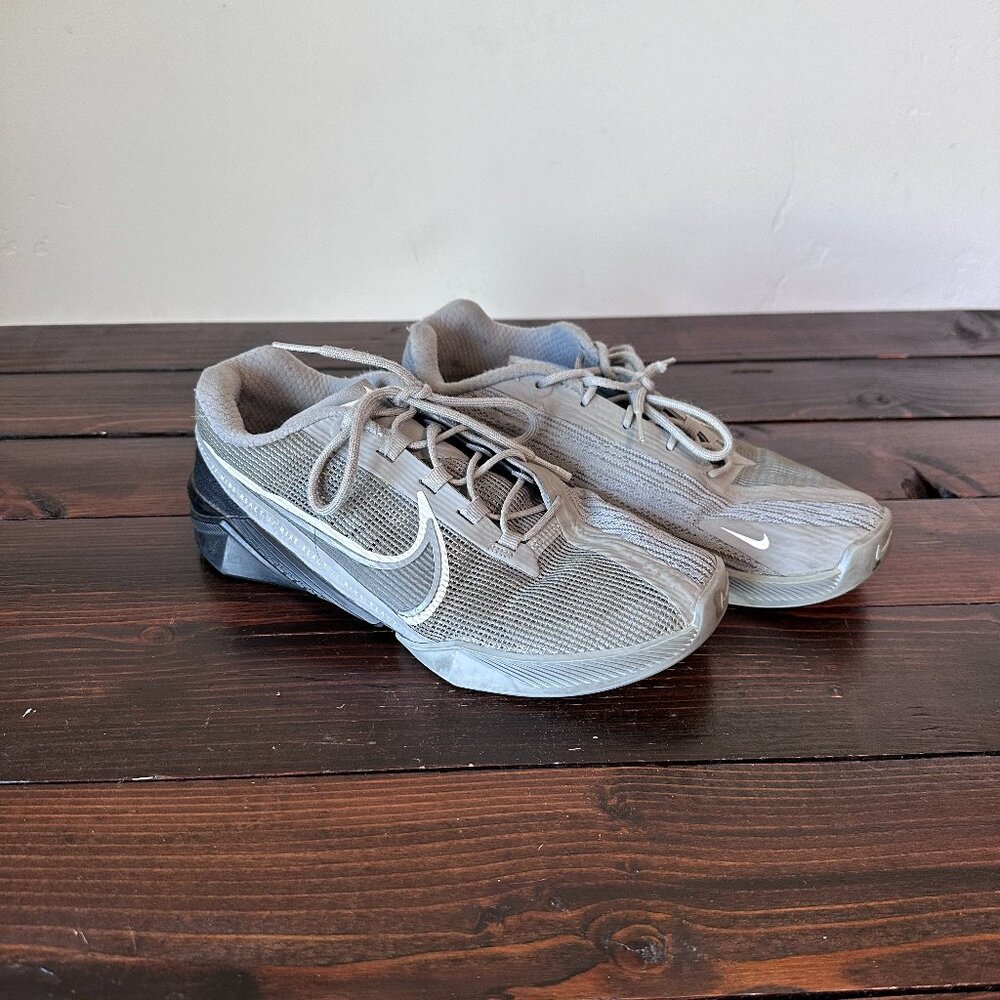 Nike React Metcons Size 6.5 Mens / Size 8.5 Womens